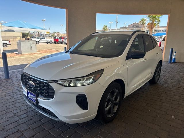 Oxford White 2023 Ford Escape ST-Line FWD SUV / Crossover Front-Wheel Drive 8-Speed Automatic