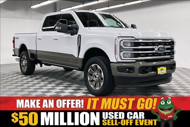 Oxford White 2026 Ford F-250 Super Duty Pickup Truck Four-Wheel Drive 10-Speed Automatic