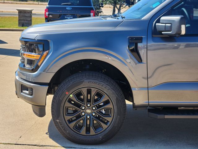 2025 Ford F-150 XLT photo 4