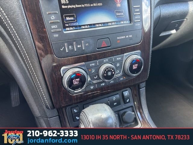 Used Car 2015 Chevrolet Traverse  2lt For Sale Under $10,000 In San Antonio, Texas