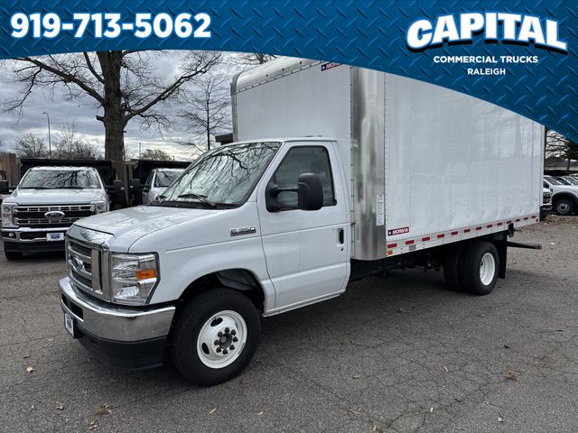 2025 Ford E-350 photo 4