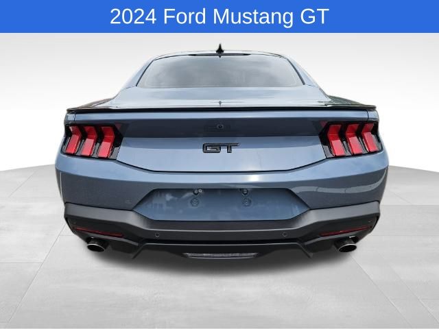 2024 Ford Mustang GT 8