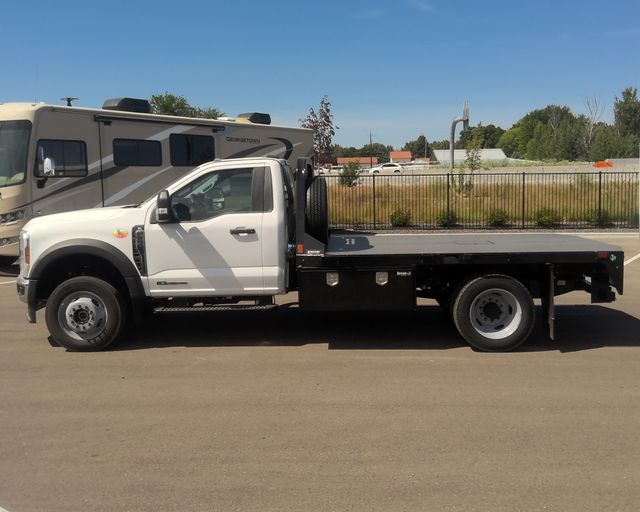 New 2026 Oxford White Ford XL image 3