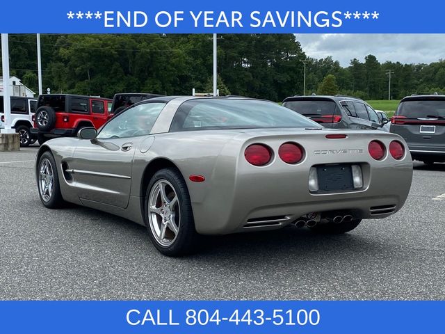 2001 Chevrolet Corvette Base 3