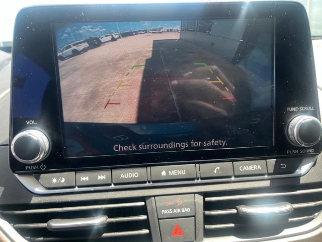 Used 2024 Nissan Altima Sedan