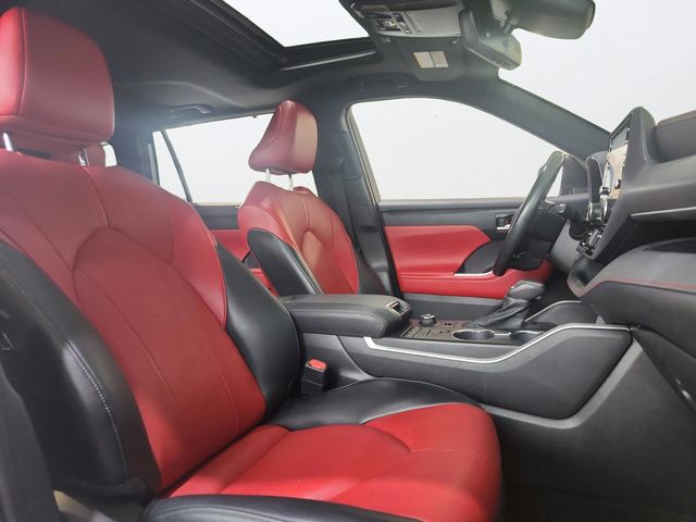 Used 2022 Toyota Highlander SUV