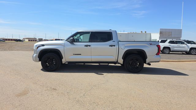 2022 Toyota Tundra SR5 CrewMax Cab 4WD