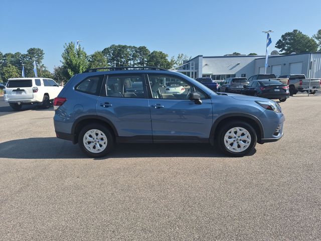 Used 2022 Blue Subaru Base image 2
