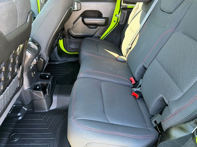 Used 2021 Green Jeep Unlimited Rubicon image 17