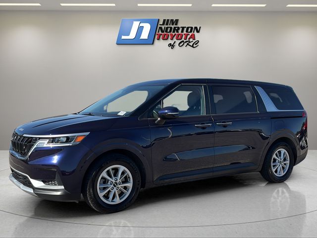 2023 Kia Sedona LX Seat Pkg's photo