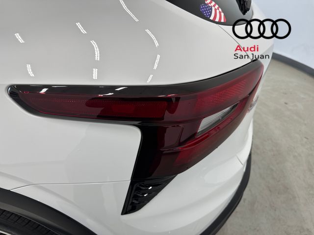 Used 2025 White Chevrolet 2RS image 11