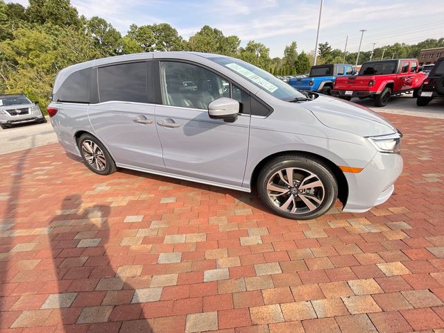 Used 2024 Honda Odyssey Van