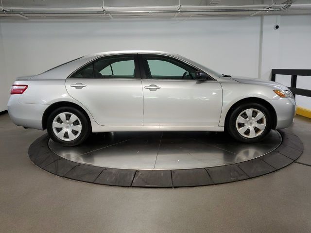 Used 2009 Gray Toyota LE image 8