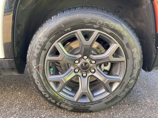 2026 Jeep Grand Wagoneer Limited - Pw7 exterior view 9