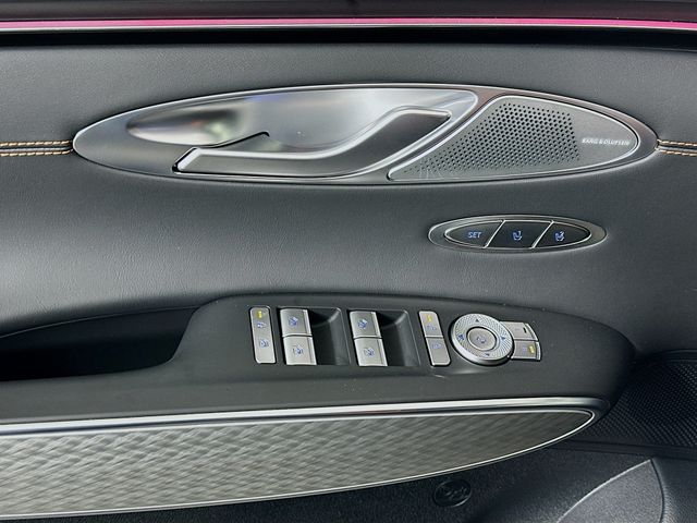 Thumbnail: 2026 Genesis GV70 - 20