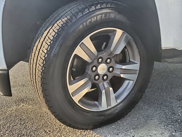 Used 2016 Summit White Chevrolet LT image 32