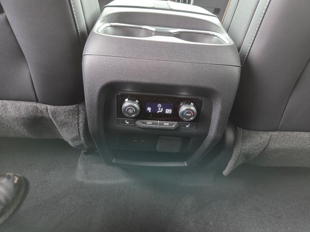 2026 GMC Acadia AT4 AWD