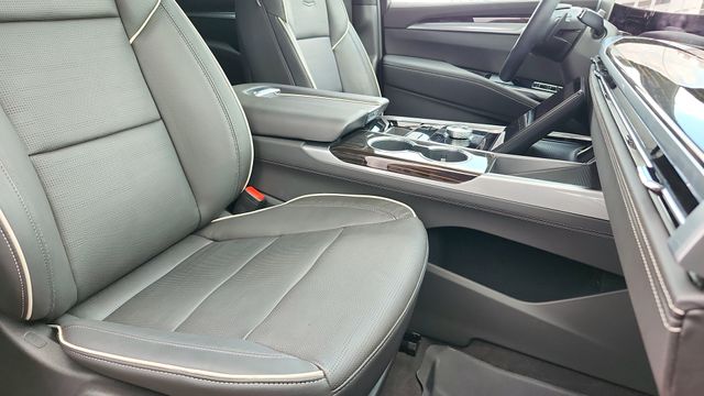 2025 Cadillac Escalade Premium Luxury - Photo 36