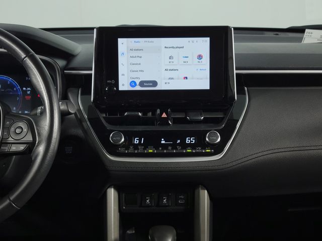 2024 Toyota Corolla Cross XLE - Photo 22
