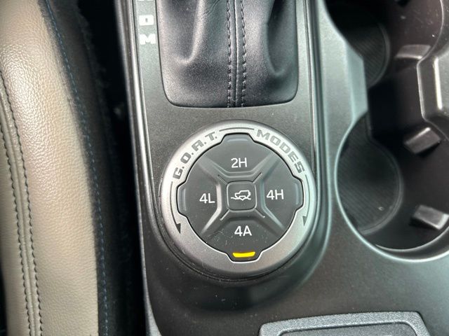 Used 2022 Black Ford Wildtrak image 24