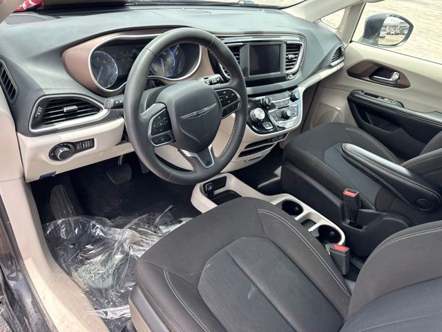2022 Chrysler Voyager - $20,988