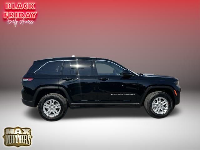 2025 Jeep Grand Cherokee  9