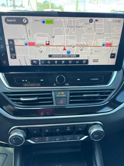 2023 Nissan Altima SR
