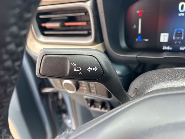 New 2026 Gray Ford Lariat image 27
