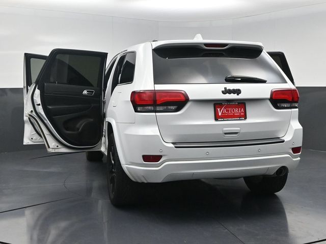 2020 Jeep Grand Cherokee Altitude White/off-white at River Oaks CDJR