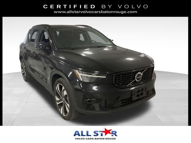 2024 Volvo XC40 B5 Plus Dark Theme AWD