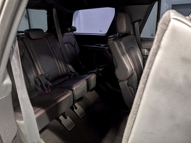 Used 2024 Gray Ford Limited image 33