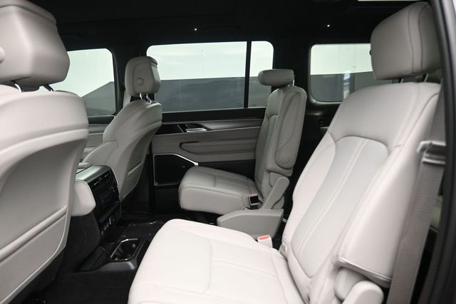 2026 Jeep Grand Wagoneer - 7