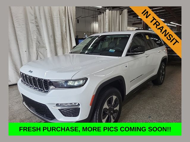 Bright White Clearcoat 2022 Jeep Grand Cherokee 4xe SUV / Crossover Four-Wheel Drive 8-Speed Automatic
