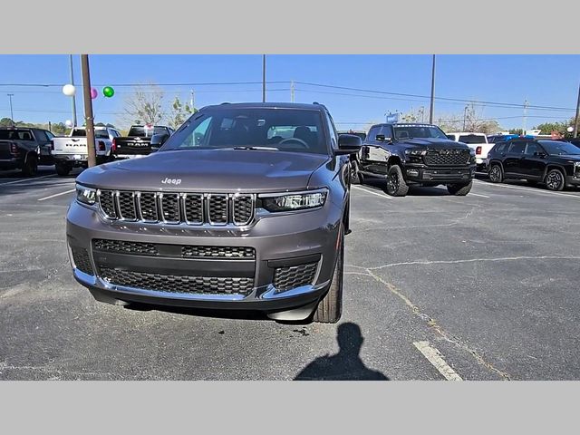 2026 Jeep Grand Cherokee L Laredo 4x2