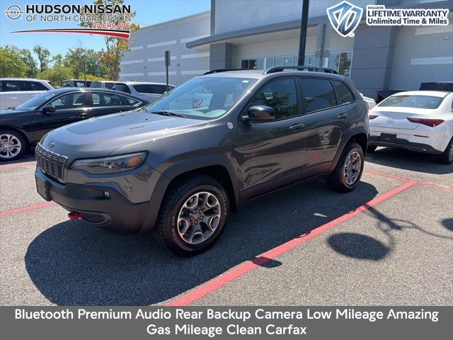 Gray (Granite Crystal Metallic Clearcoat) 2022 Jeep Cherokee Trailhawk 4WD SUV / Crossover Four-Wheel Drive 9-Speed Automatic
