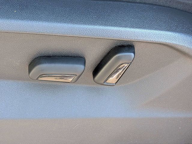2023 Volkswagen Atlas 3.6L V6 SE w/Technology White at Stokes Volkswagen