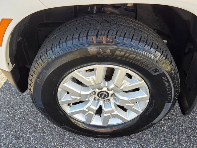 Used 2024 Nissan Frontier Truck