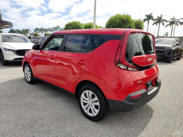 2022 Kia Soul LX 11