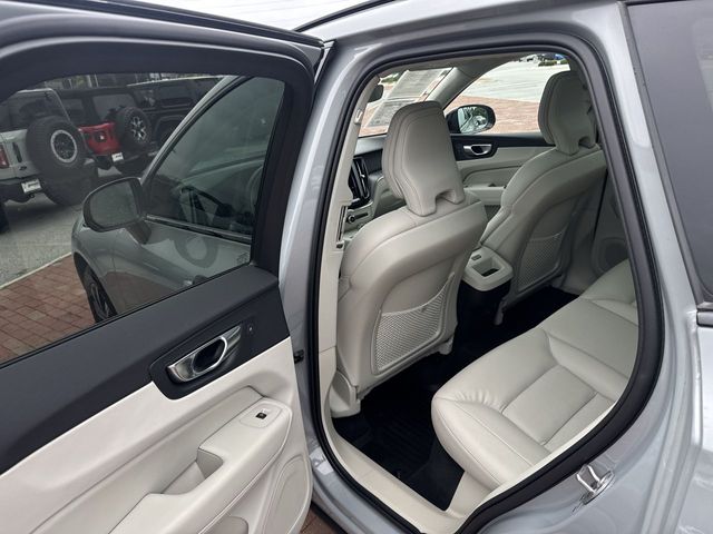 Used 2025 Volvo XC60 SUV