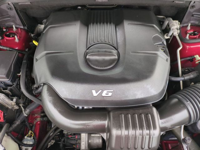 used 2015 Jeep Grand Cherokee car, priced at $10,790