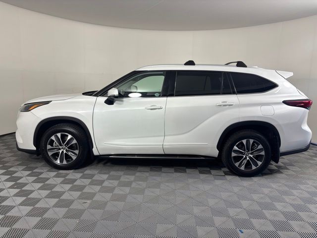 Used 2022 Toyota Highlander SUV