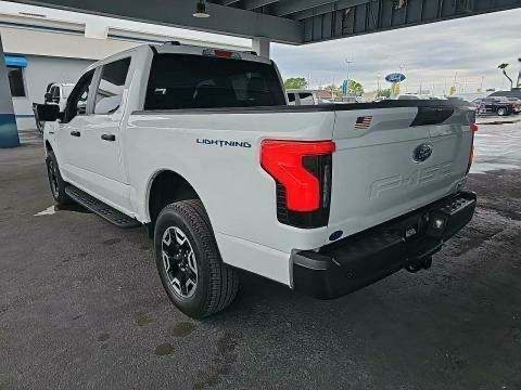 2023 Ford F-150 Lightning Pro photo