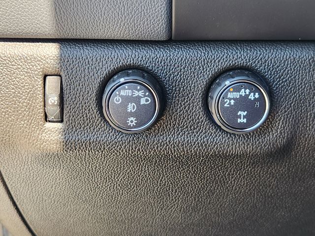2022 Chevrolet Colorado Z71 Black at AutoSavvy Houston Southwest
