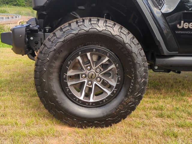 New 2024 Black Clear-Coat Exterior Paint Jeep Rubicon 392 image 2