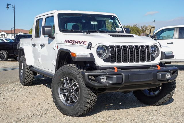 new 2026 Jeep Gladiator car, priced at $60,545