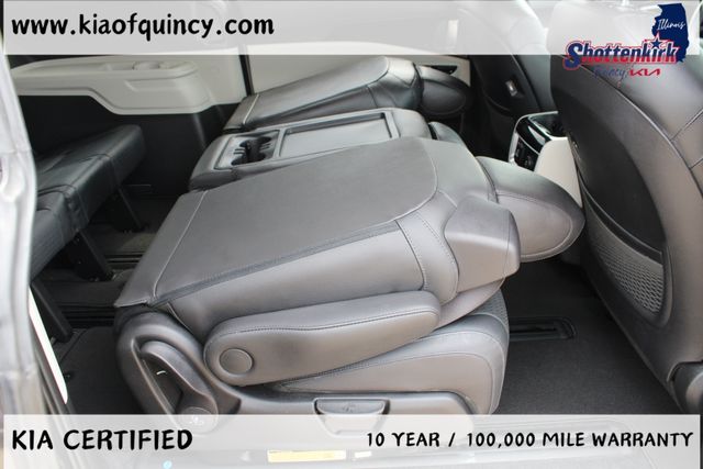 Used 2024 Kia Carnival Van