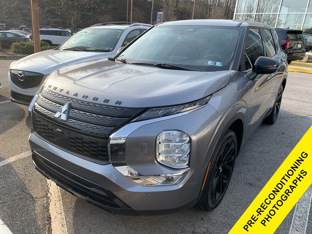 2022 Mitsubishi Outlander Black Edition S-AWC