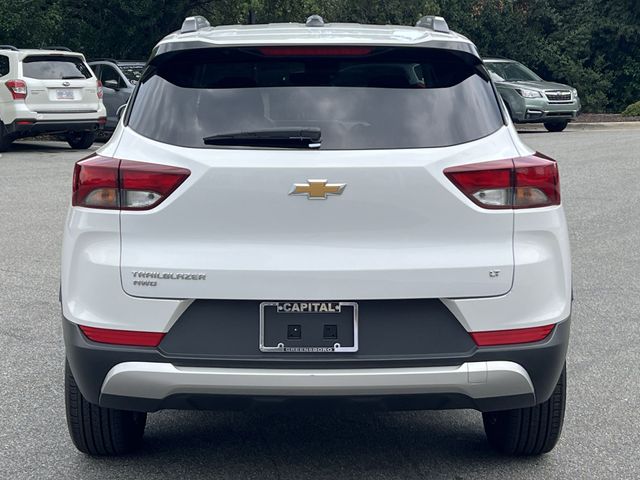 Used 2025 White Chevrolet LT image 12