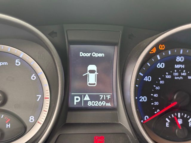 2015 Frost White Pearl Hyundai Santa Fe Sport Base FWD SUV