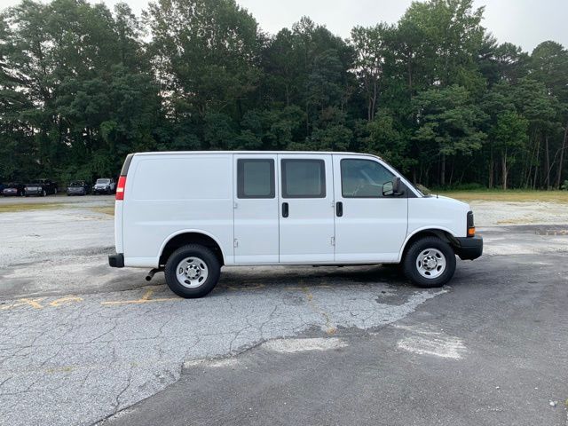 Used 2011 White Chevrolet Work Van image 11